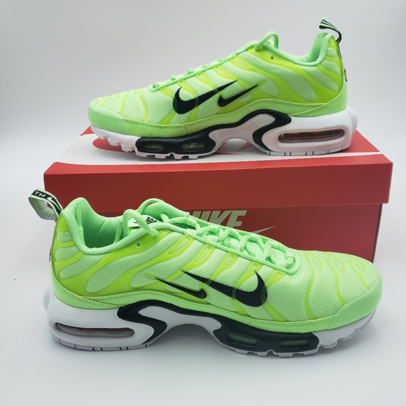 Mens Nike Air Max Plus PRM - Picture 2 of 7